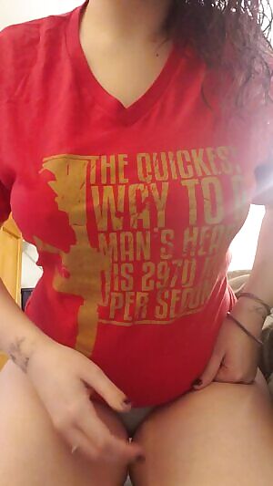 I say the fastest way to a man's heart is nudism but... Yes. I re uploaded the gif so hopefully y'all can view it better. ❤