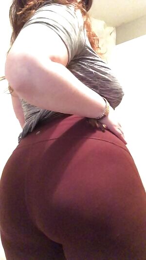 Just some butt in leggings