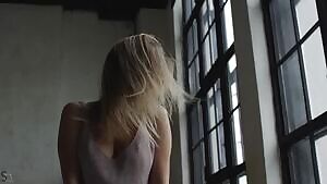 Sweet RonyQ reveal her sexy boobs