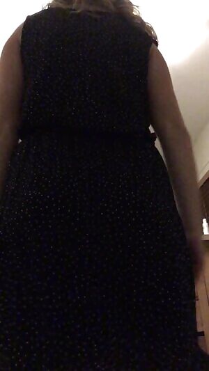 Feeling playful tonight 😉 Can I cum in this cute stripy thong for you?