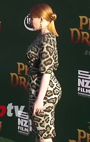 Love Bryce Dallas Howard's massive fat ass