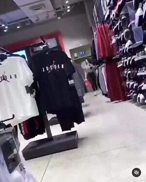 who is this goddess? 🐱