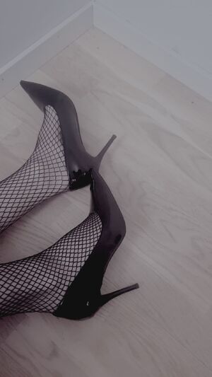 Stockings & Heels Feet Sexy
