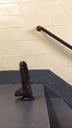 2 minute video of me social distancing 😬🤤 dm me for price