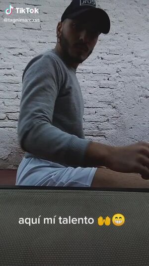 Gay Twerking