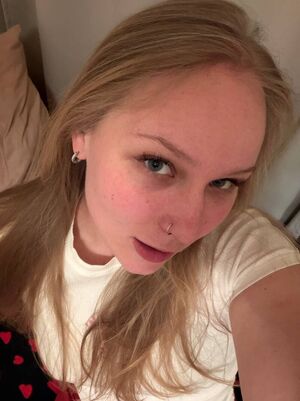 Fansly Uk Amateur Blonde Cute OnlyFans