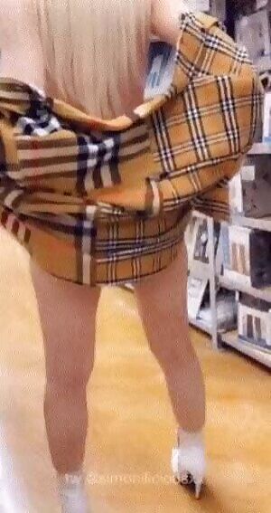 Omg you're always wanking that fucking cock...by the way have you seen my ass lately....you like?