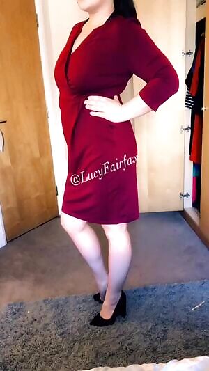 Bum or boobs? 🤔 Why choose? 😈 with a British beauty? come and play with me! All you need to know in the comments here! My KIK is Lucy.Fairfax and Telegram is LucyFairfax