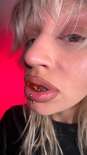 Crush Fetish Cum In Mouth Giantess