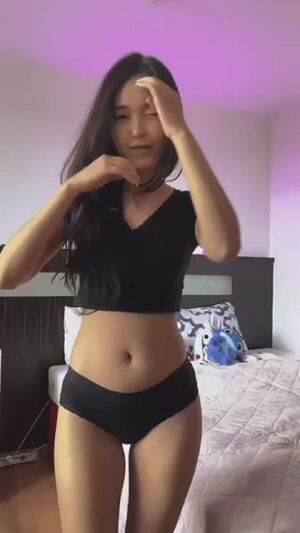 What guy would wanna nail a flat-chested girl like me