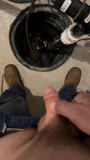 Male Pissing Amateur Cock Homemade NSFW