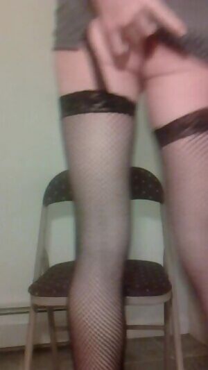 Sit on daddies lap and feel his BBC stiffen on your ass