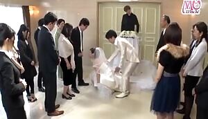 Bride gets used by wedding guest