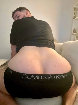 Pantyboys Amateur Big Ass Canadian Looking back