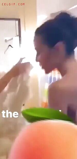 Olivia Culpo Topless Handbra Nip Slip While She Preparing To 71st Emmy Awards