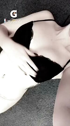 I'm being naughty while my family is asleep in the next room, I hope I don't get caught! Let's cum together