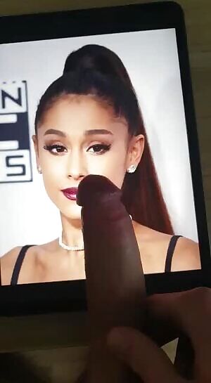 Ariana´s face looks much better with cum