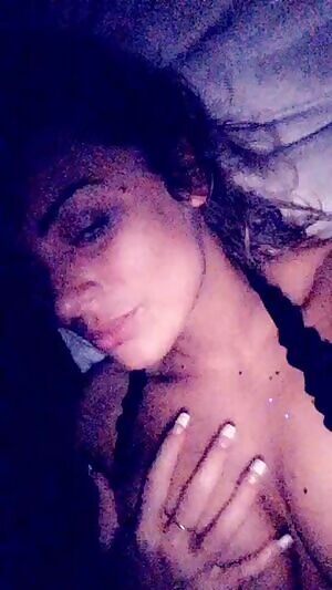 Nice big tits on hottie