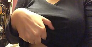 First titty drop 🤭