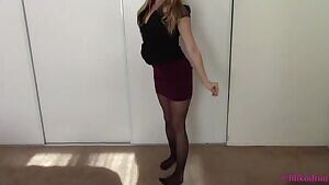 Stripping in my room to Rhianna's 