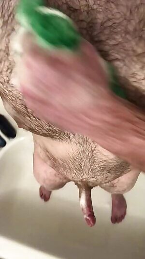 Arms are a little tired. Is it ungentlemanly to request a lady's assistance in here?