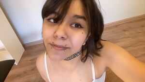 Busty Petite Giantess Teen Vore