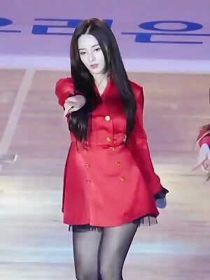 MOMOLAND 모모랜드 - BAAM