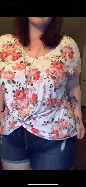 Tipsy, so why not post this 👅💦