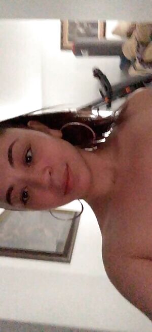 Anyone feel like sucking on some titties 😏