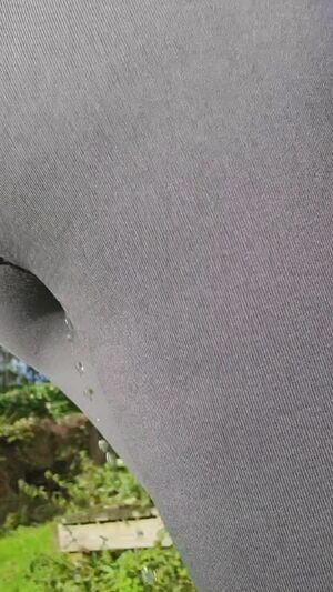 Wetting Ass Leggings Omorashi Pee