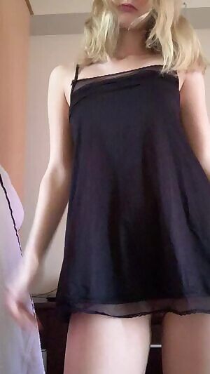 want to see more of me? then be my online sugar daddy ;)