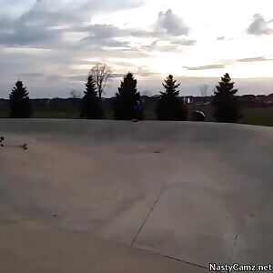 Mooning At Skate Park