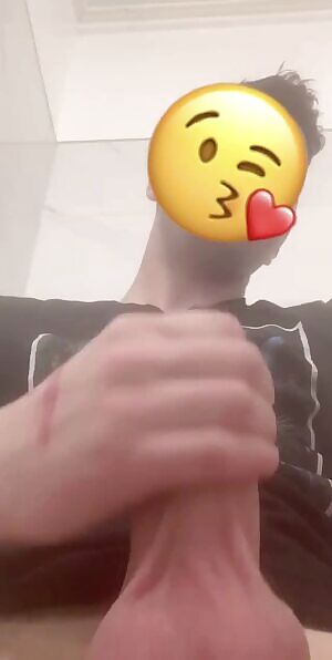 Who’s looking for a bottom 👀