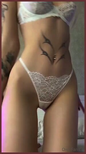 Sexy Pawg Riding Ass Dildo Masturbating