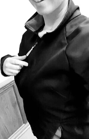 At work, taking a photo for my avorite person. Heard a knock on the door, zipped up my coat and went out to help my staff. Came back in my office and took this to have a record of my close call 😉