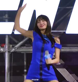 Twice - Momo