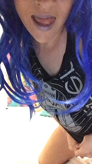 Feeling playful tonight... Let's get our rocks off or roleplay! Taboo is my jam friendly get my Dropbox or a custom  get my XXX for free with any $40 purchase tonight!