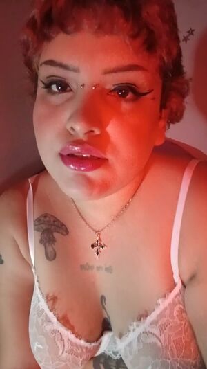 Mouth Kink Cute Long Tongue Short Hair