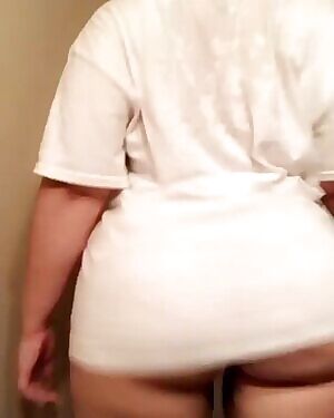 Before Bed Ass Shake