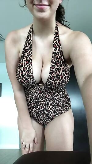 bought a new swimsuit☺️