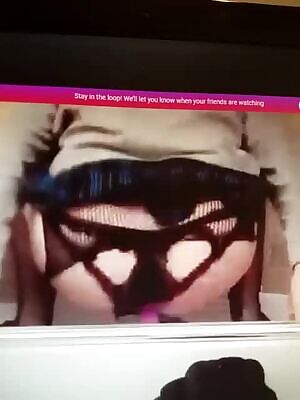 Bouncing my fat sissy ass on a dildo on cam ;)