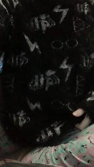 Just droppin’ in 😂