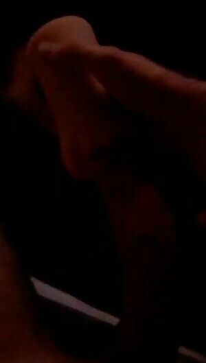 Doing this one handed is difficult 💁