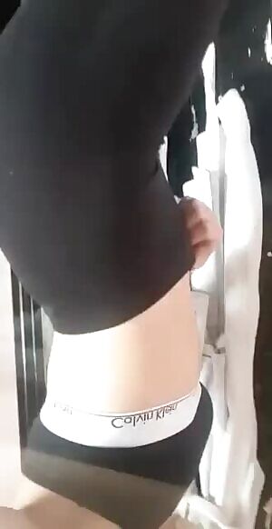 First post! How does Leggings make my ass look? 😇😇😇😇