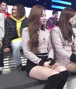 TWICE - Music Station 190308