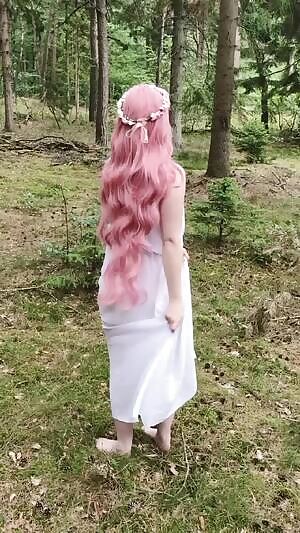 Another Luka Megurine twirl by razouhime 💐