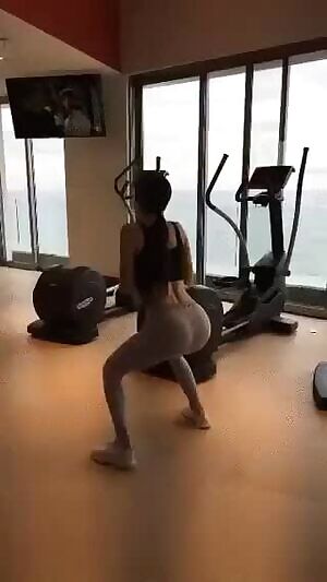 Slo-mo squats
