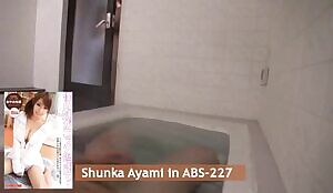 Shunka Ayami joins you in the bath