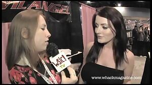 Sophie Dee at Exxxotica Miami 2011