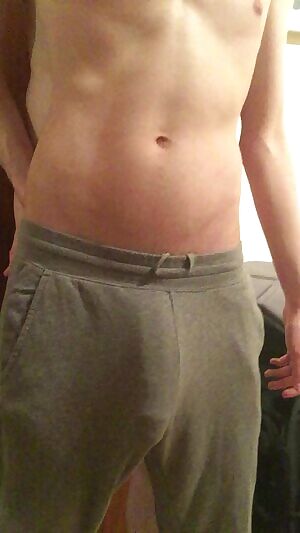 Thought it’d be fun to get my FWB to whip me out